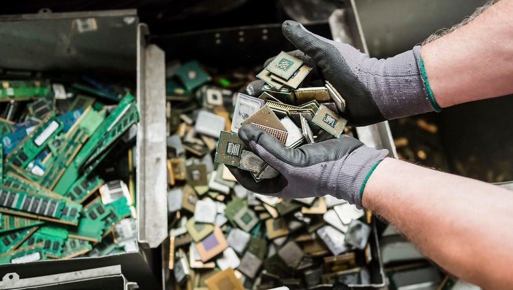 Startup Việt Nam kiếm 85.000 USD mỗi ngày bằng việc tái chế rác thải điện tử