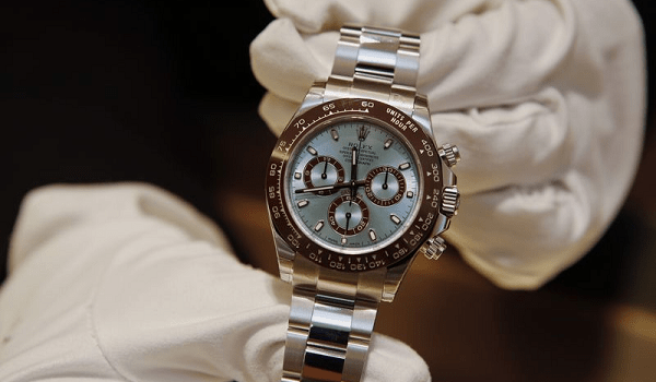 Tiền điện tử sụp đổ khiến giá đồng hồ siêu sang Rolex, Patek giảm theo