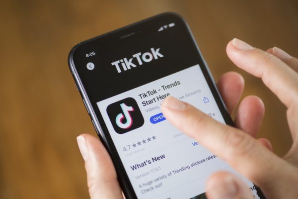 CEO TikTok thừa nhận có thể truy cập toàn bộ dữ liệu người dùng