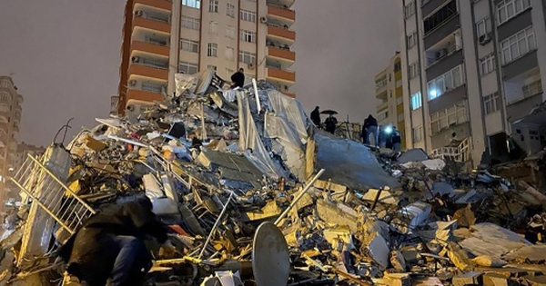 Hơn 1.200 người tử vong do động đất ở Thổ Nhĩ Kỳ và Syria
