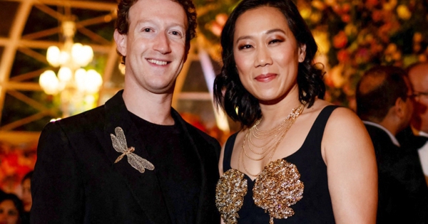 Bóc giá trang phục vợ chồng ông chủ Facebook diện đến đám cưới nghìn tỷ: Dân mạng choáng ngợp độ chịu chơi của vị tỷ phú giản dị có tiếng
