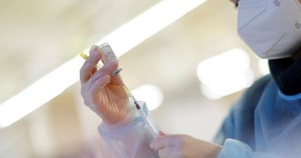 Người đàn ông tiêm 217 mũi vắc-xin ngừa COVID-19 ''vì lý do riêng tư''