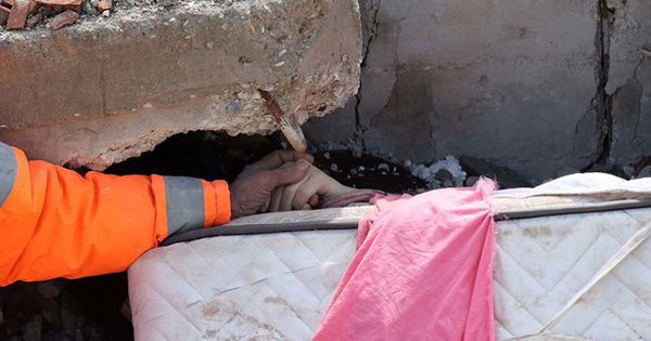 Chùm ảnh hiện trường và nỗ lực cứu hộ sau trận động đất ở Thổ Nhĩ Kỳ và Syria