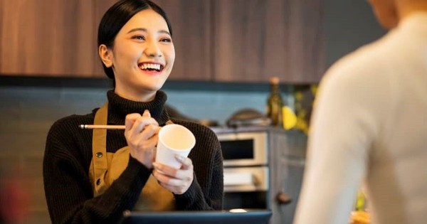 Cầm bằng thạc sĩ nhưng làm phục vụ ở quán cafe: Giới trẻ Trung Quốc rộ trào lưu nghỉ việc văn phòng để chọn công việc “vô lo vô nghĩ”, mặc kệ sự đời