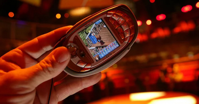 Cùng nhìn lại chiếc điện thoại chơi game “thất bại toàn tập” của Nokia
