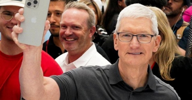 Apple chi hàng triệu USD để kéo doanh số iPhone