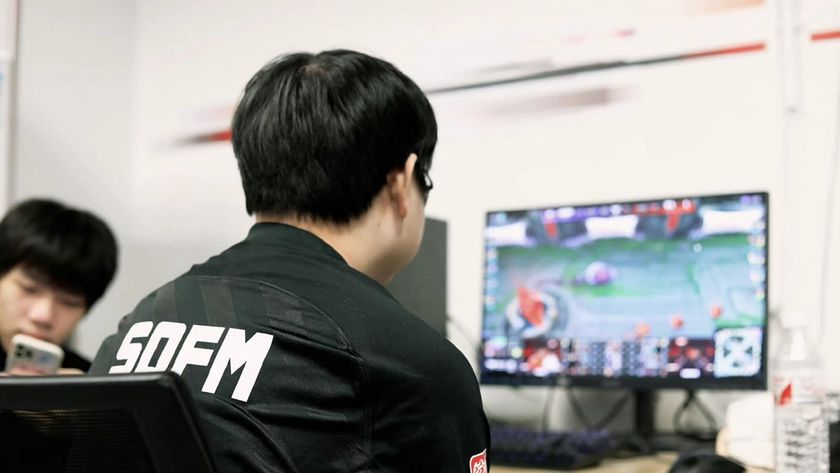 Rời Trung Quốc về Việt Nam, SofM tặng cả dàn PC hàng hiệu cho “thiên tài chơi game” từng là đồng đội tại WBG
