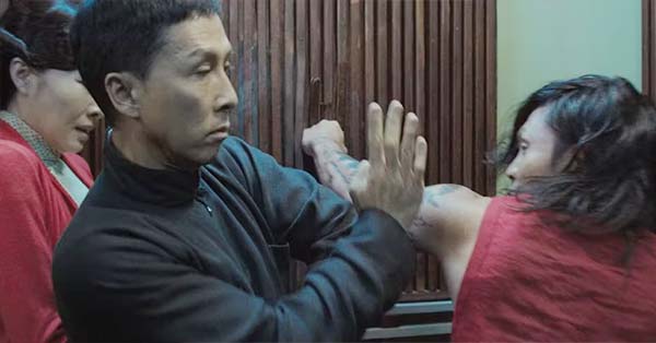 Video Chân Tử Đan quyết chiến võ sư Muay Thái và những màn so găng nảy lửa trong thang máy