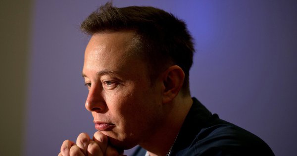 Lo Twitter sụp đổ, Elon Musk phải đổi giọng