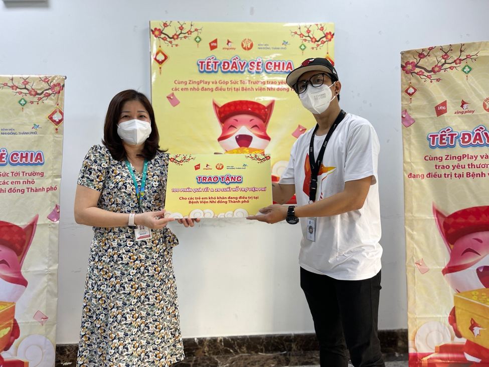 ZingPlay trao tặng quỹ từ thiện của game thủ đến Bệnh viện Nhi Đồng TP.HCM