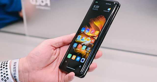 Xiaomi sẵn sàng “cực phẩm” giá dưới 1.000 USD thách thức Samsung