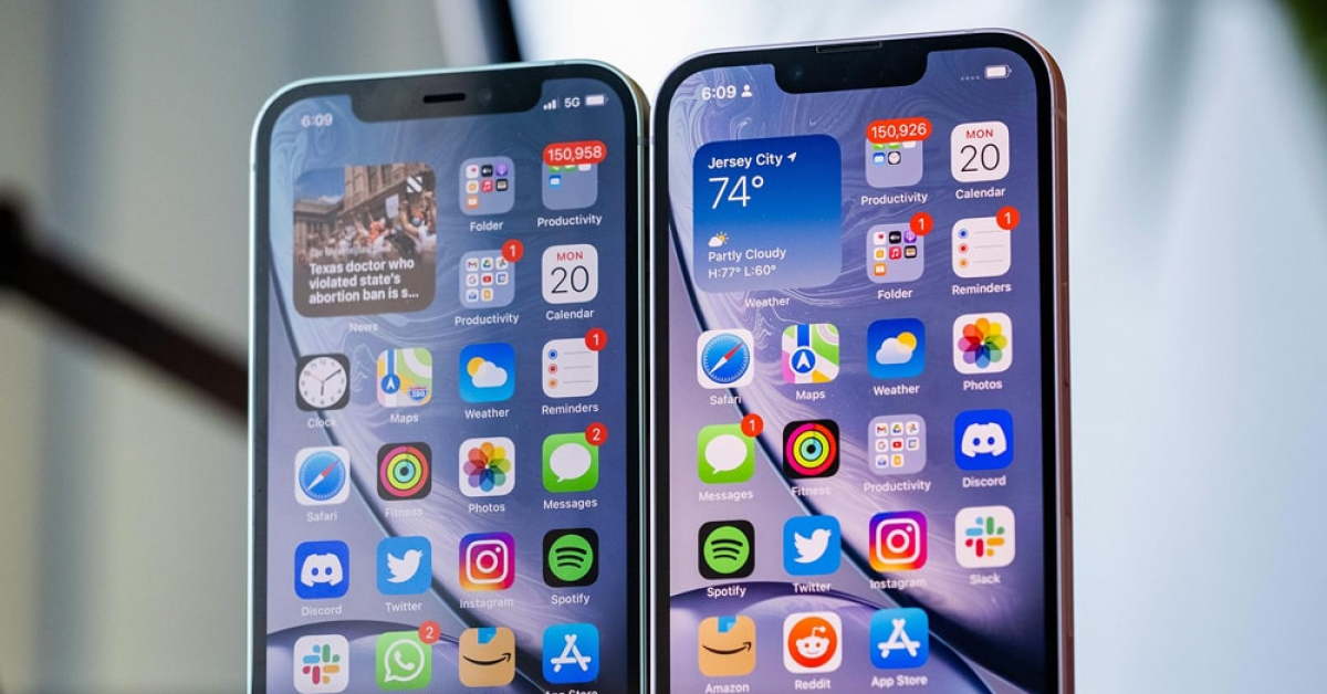 iPhone 12 vs iPhone 13: Nên mua iPhone nào khi chênh nhau chỉ 2 triệu đồng?