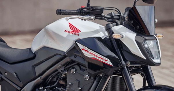 Khám phá Honda CB500 Hornet 2024 giá gần 180 triệu đồng