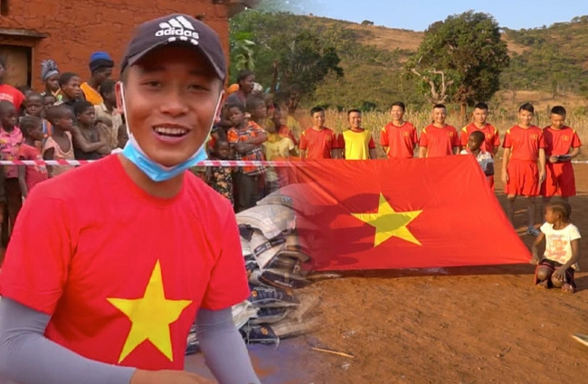 Quang Linh Vlogs khiến fan tự hào khi chia sẻ việc làm khách mời tại Đại Sứ Quán Angola