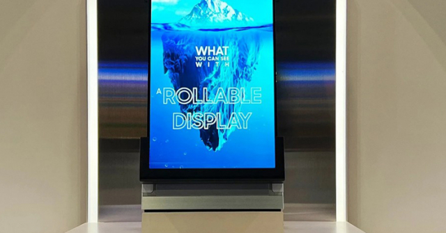 HOT: Samsung ra mắt màn hình cuộn 12,4 inch cực ấn tượng