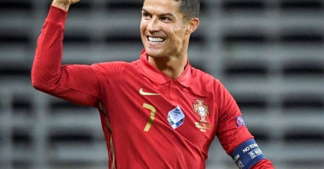 Tài khoản Instagram của Cristiano Ronaldo lập kỷ lục về người theo dõi