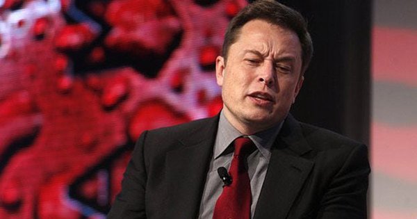 Tỷ phú Elon Musk vừa tự thừa nhận pha 