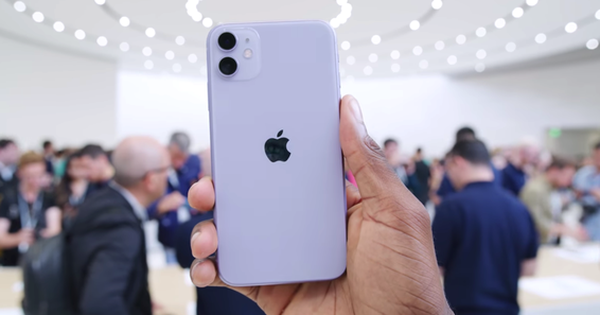 iPhone 11 giảm giá sâu nhất kể từ khi ra mắt, nhưng có nên mua?
