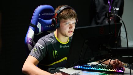 S1mple ‘solo aim’ với cNed trong Valorant, kết quả ra sao?
